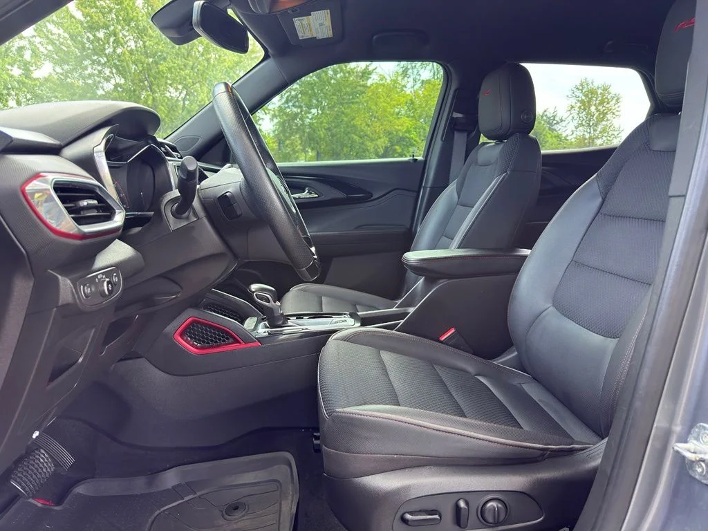 Used 2021 Gray Chevrolet RS image 2