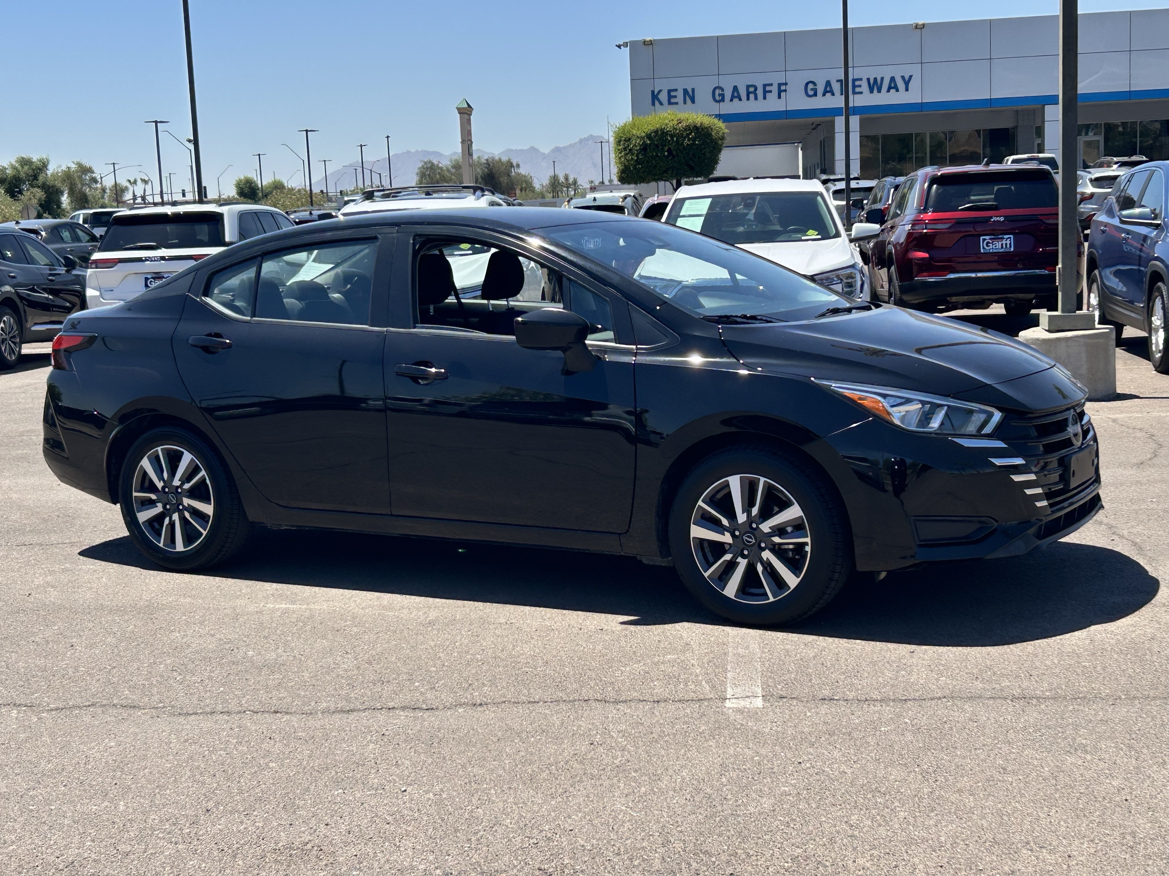 2024 Nissan Versa Sedan SV - Photo 7