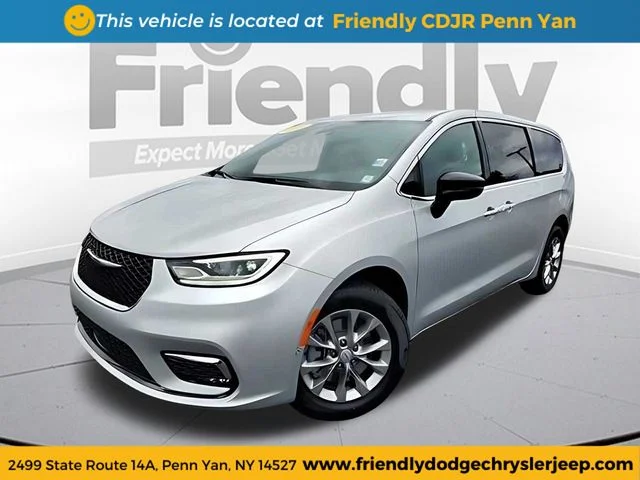 2026 Chrysler Pacifica Select AWD's photo