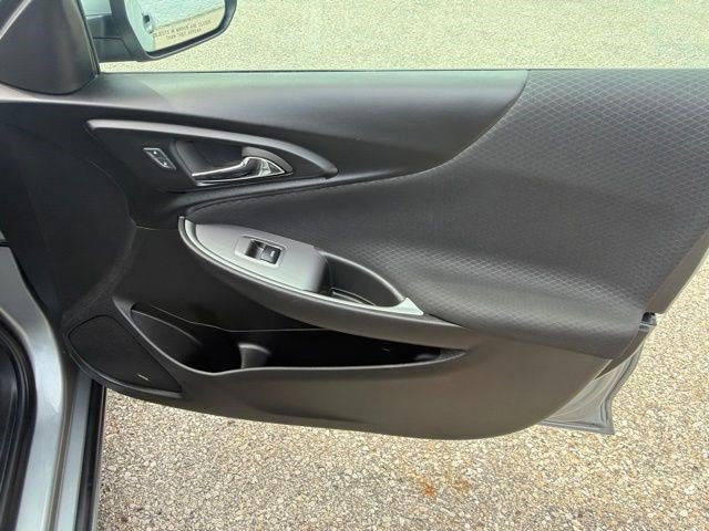Used 2024 Sterling Gray Metallic Chevrolet LT image 19