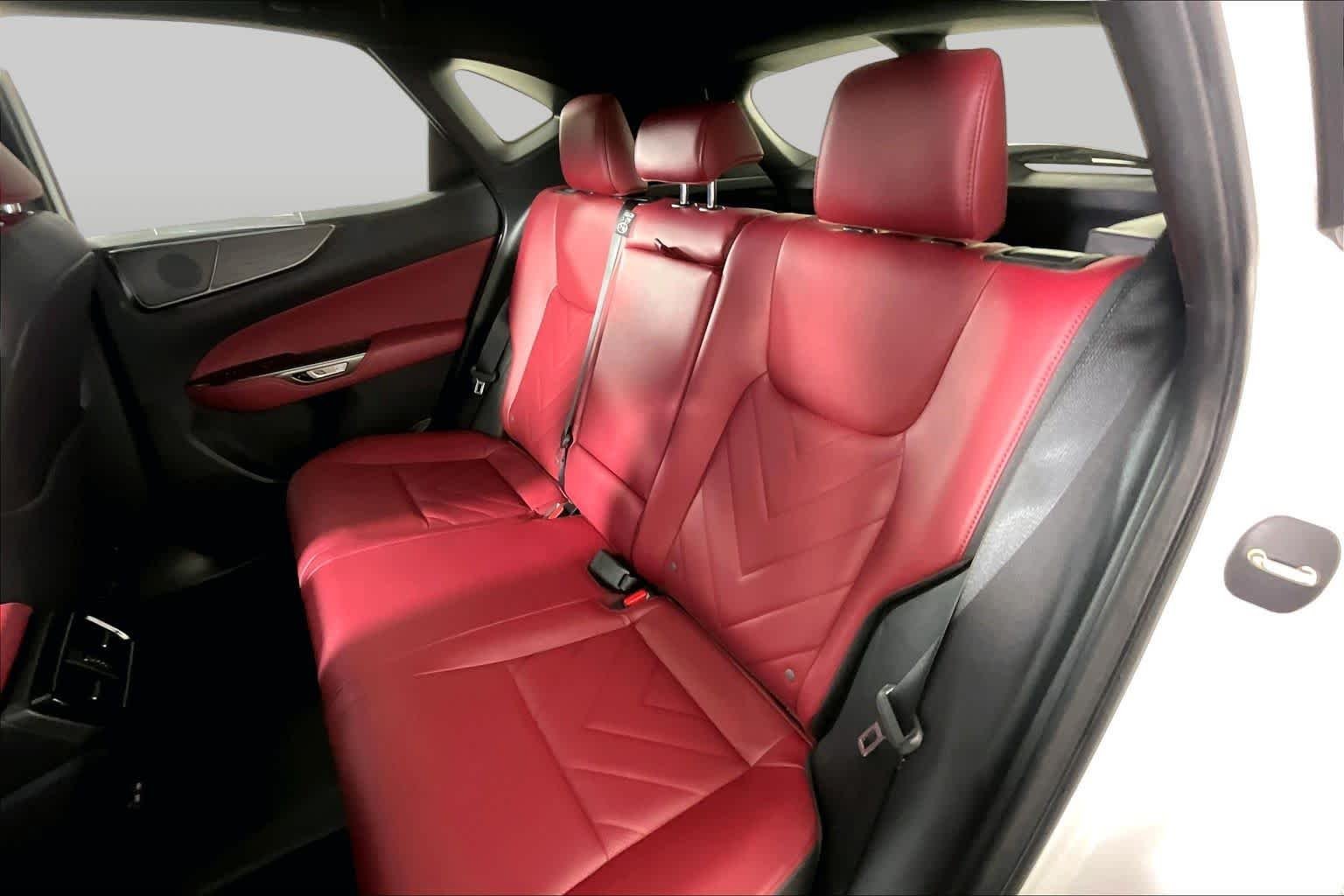 Used 2024 Eminent White Pearl Lexus Luxury image 18