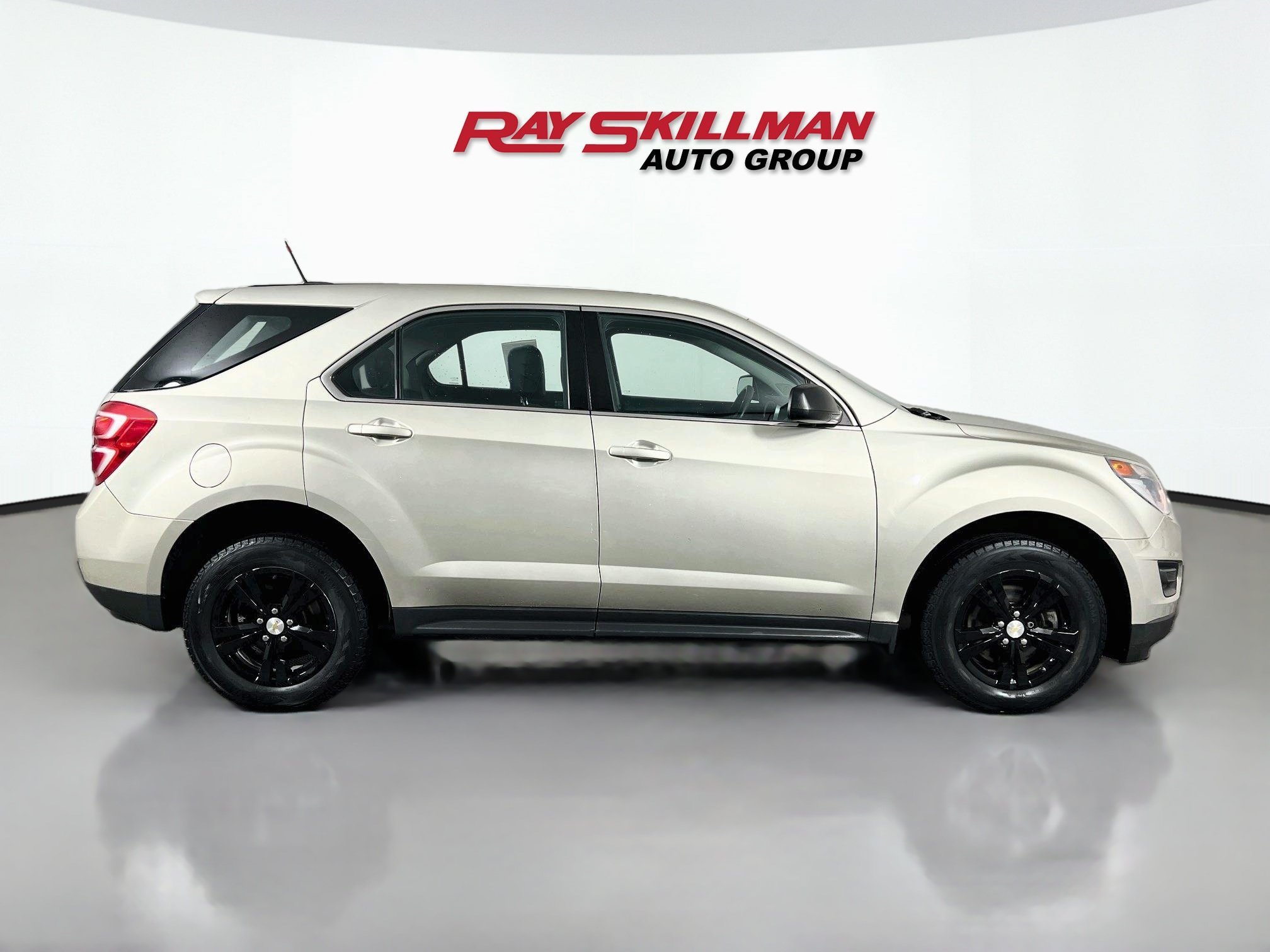 2016 Chevrolet Equinox LS - Photo 8