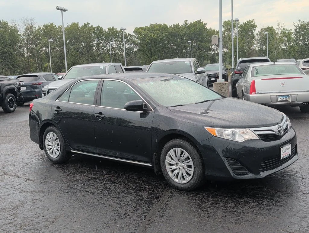 Used 2014 Toyota Camry LE with VIN 4T4BF1FK1ER435875 for sale in Minneapolis, Minnesota
