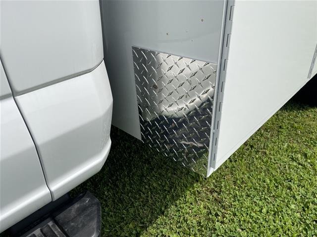 New 2026 Oxford White Ford F-450® XL image 27