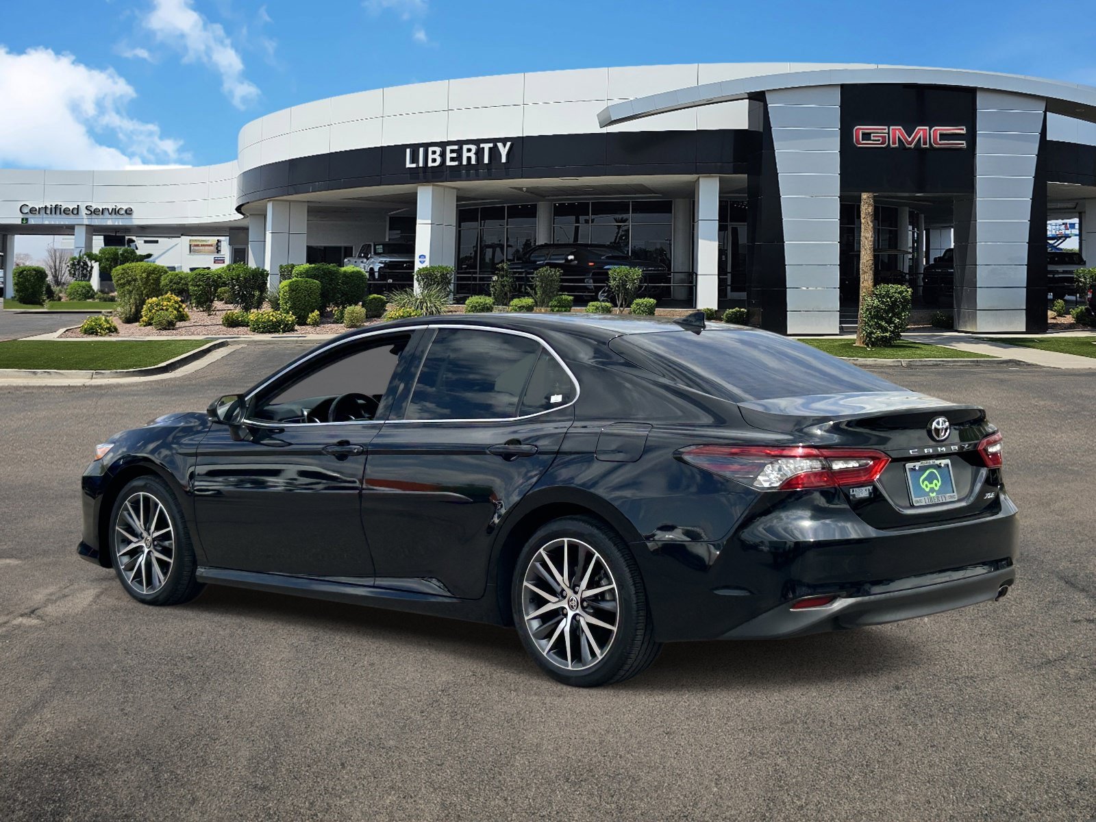 Used 2024 Black Toyota XLE image 28