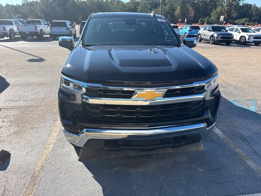 Used 2024 Black Chevrolet LT image 5
