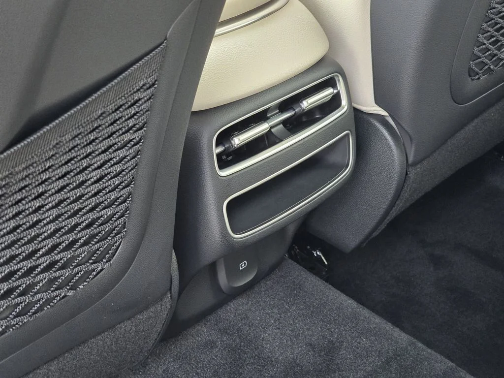 New 2026 White Genesis 2.5T image 13