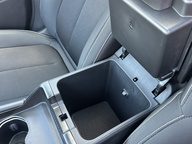 Used 2024 White Jeep Laredo X image 34