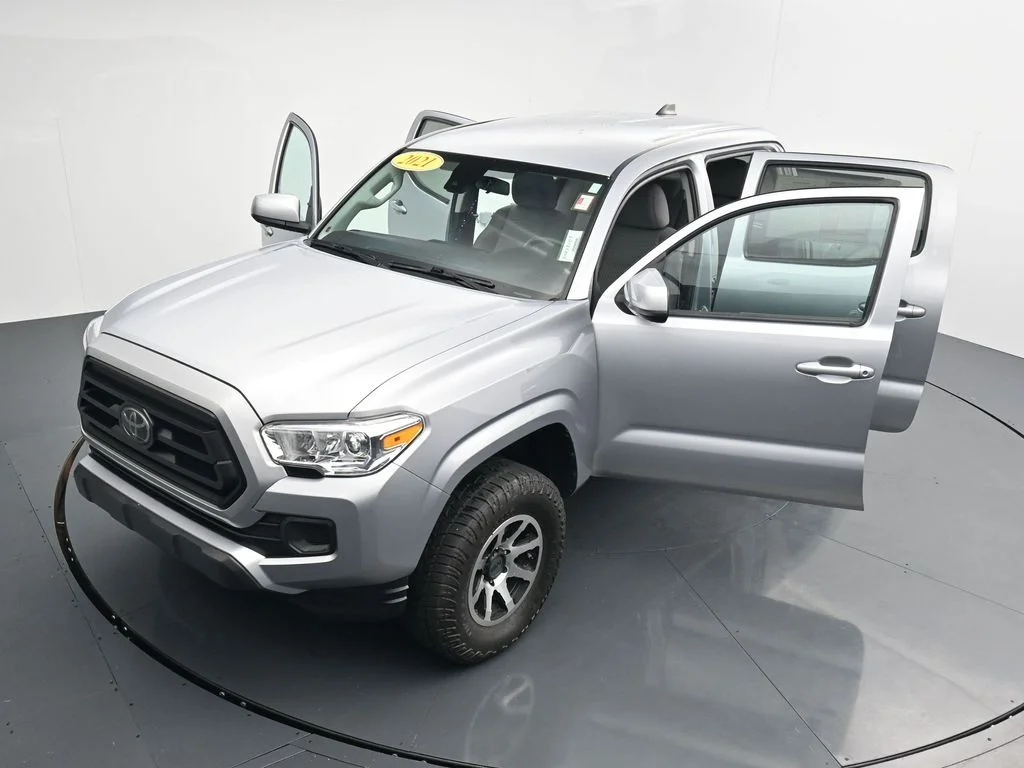Used 2021 Silver Toyota SR image 34