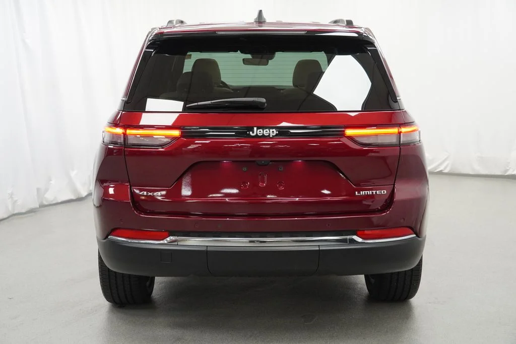 Used 2025 Red Jeep Limited image 20