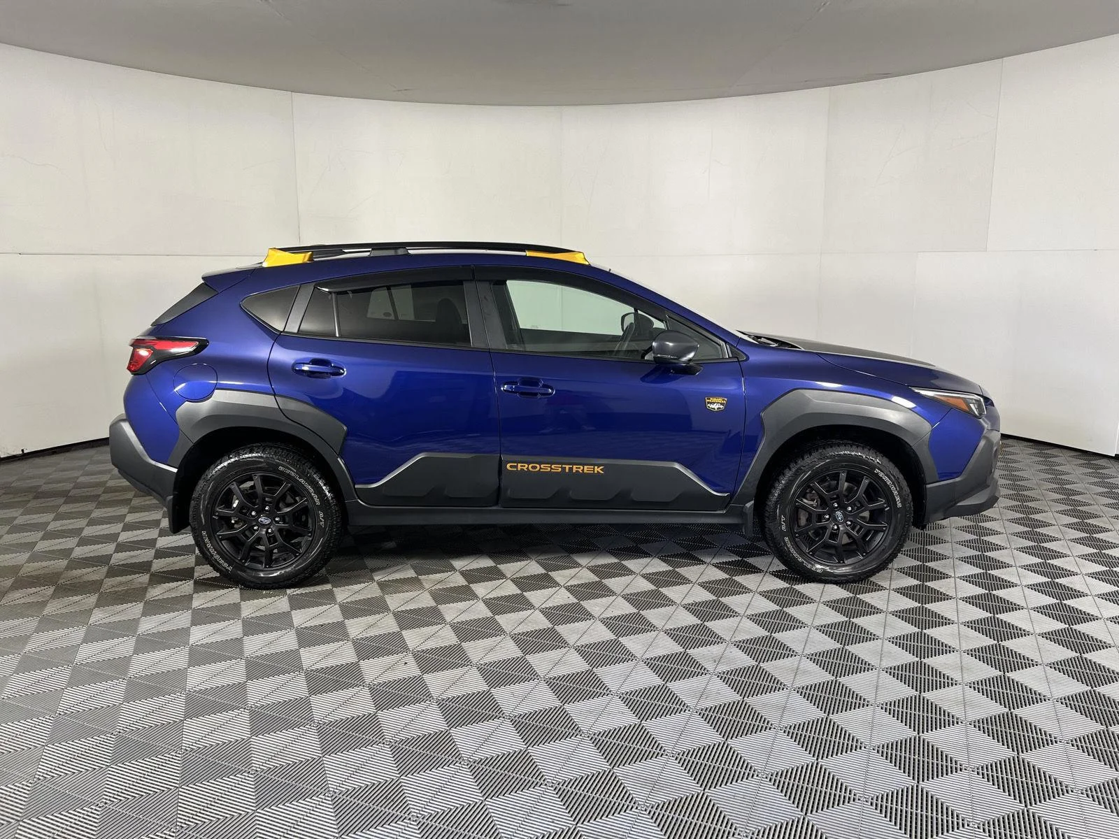 Used 2024 Sapphire Blue Pearl Subaru Wilderness image 26