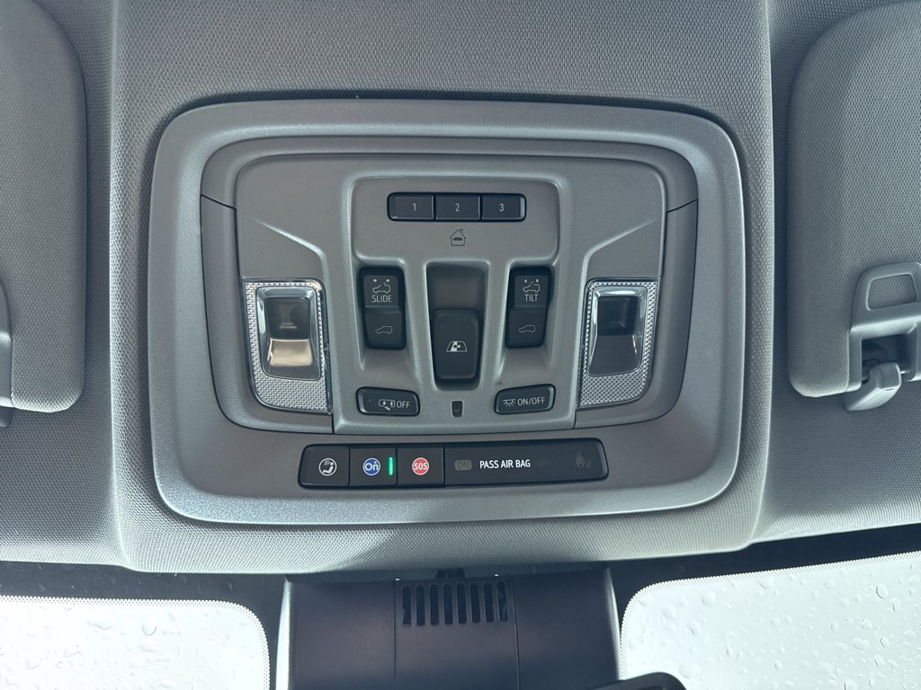 Used 2024 Summit White GMC SLT image 30