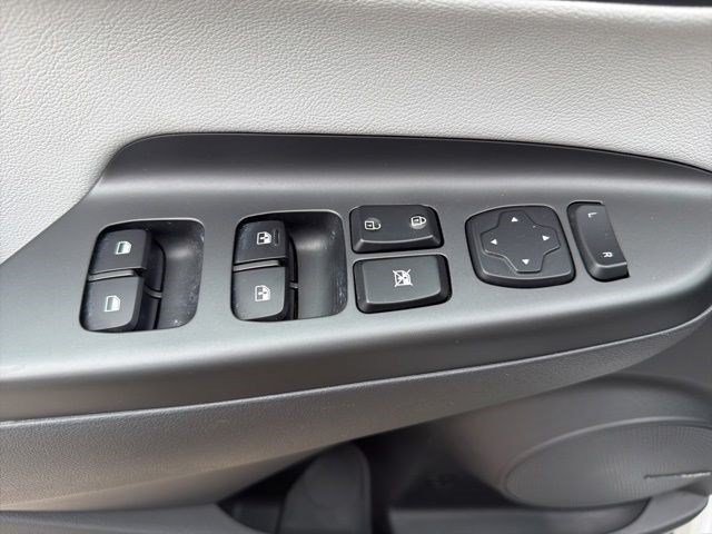 Used 2022 Lunar White Hyundai Limited image 12