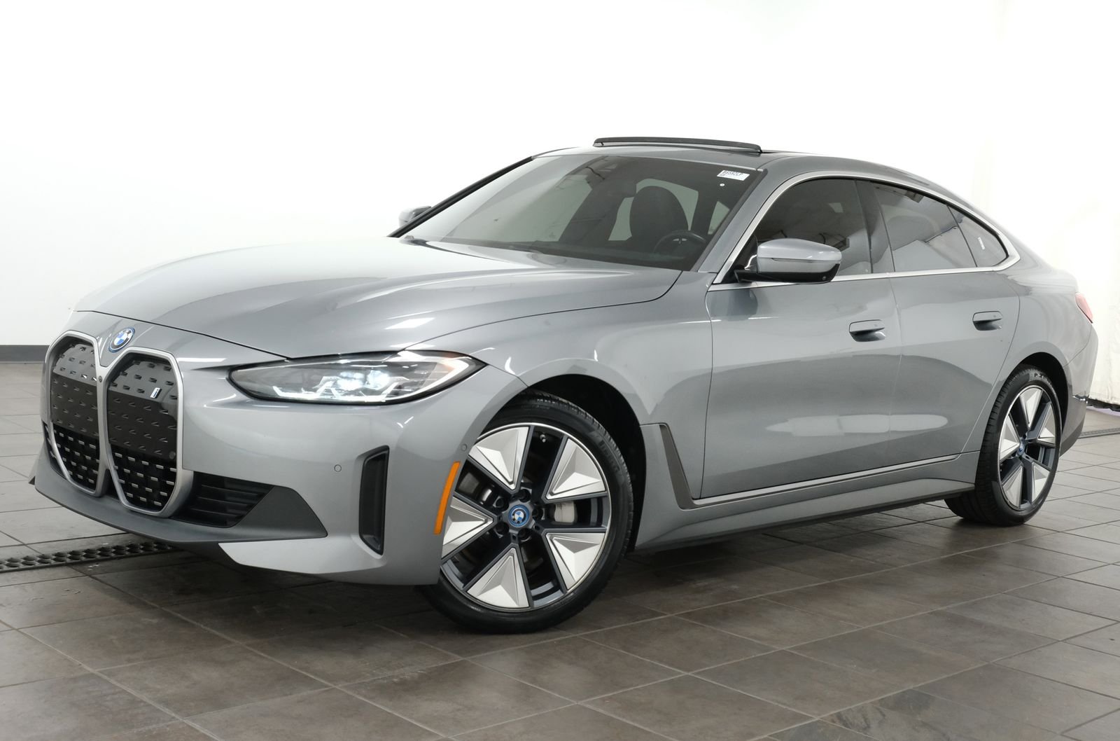 2024 BMW i4