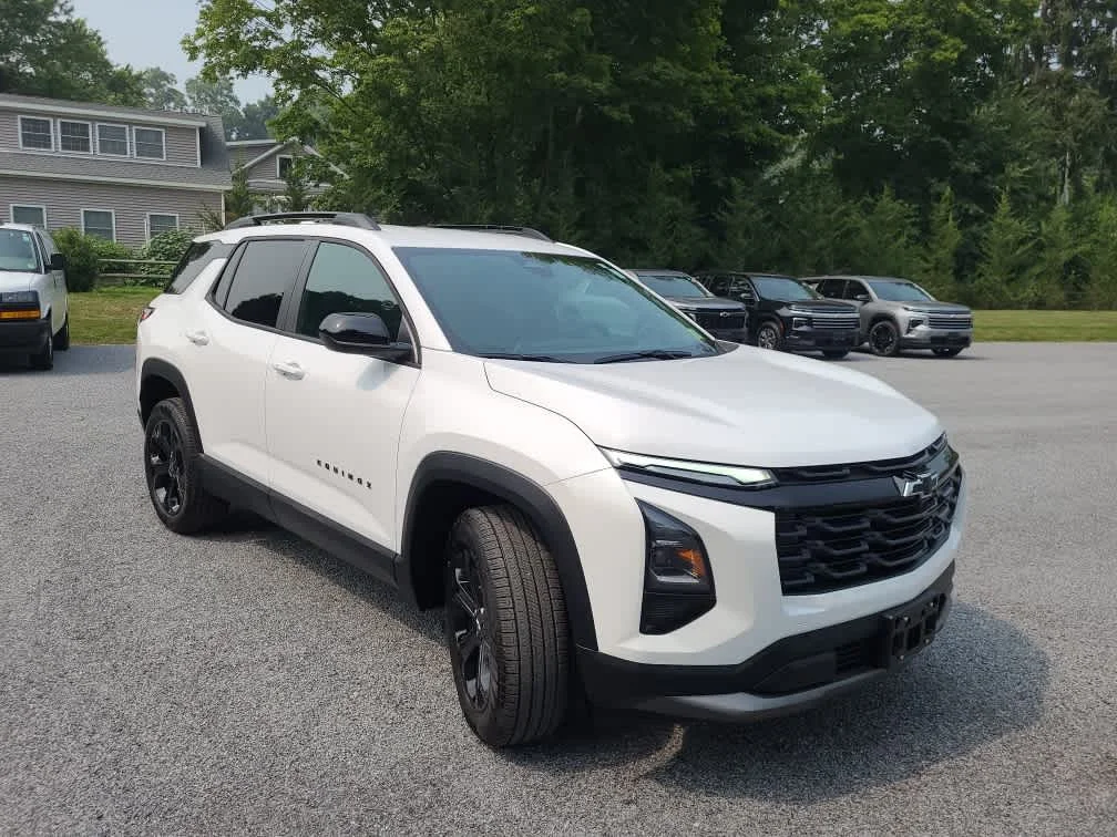 New 2027 Summit White Chevrolet LT image 4