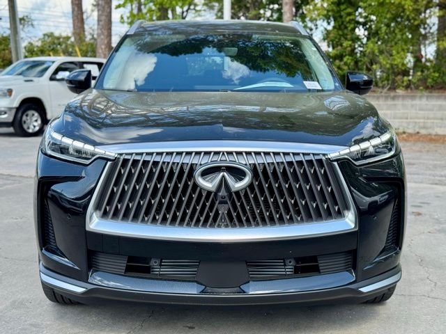 New 2026 MINERAL BLACK INFINITI Luxe FWD image 2
