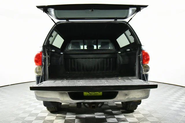 Used 2009 Blue Toyota SR5 image 25