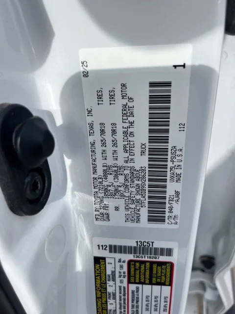 Used 2025 White Toyota SR5 image 13