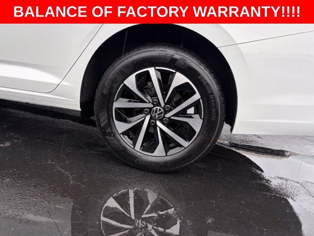 Used 2025 White Volkswagen 1.5T S image 10