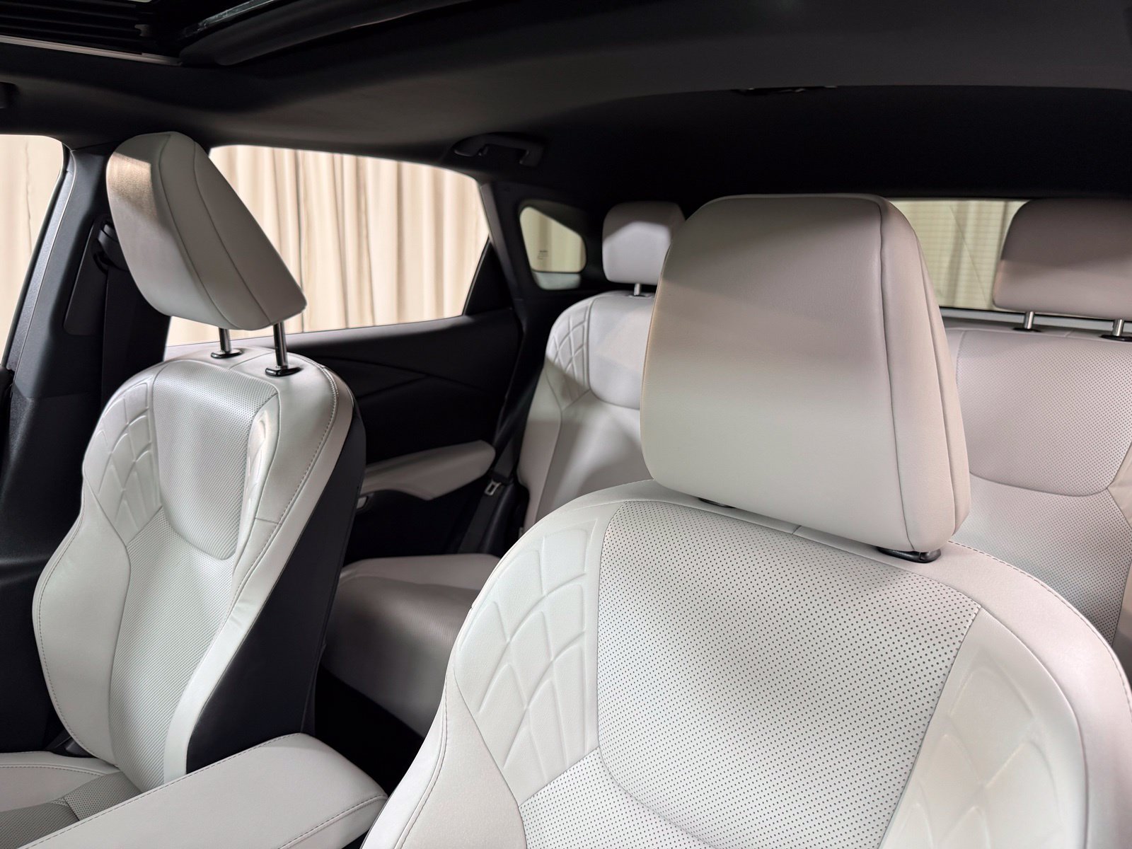 Used 2025 Silver Lexus 350h Premium image 33
