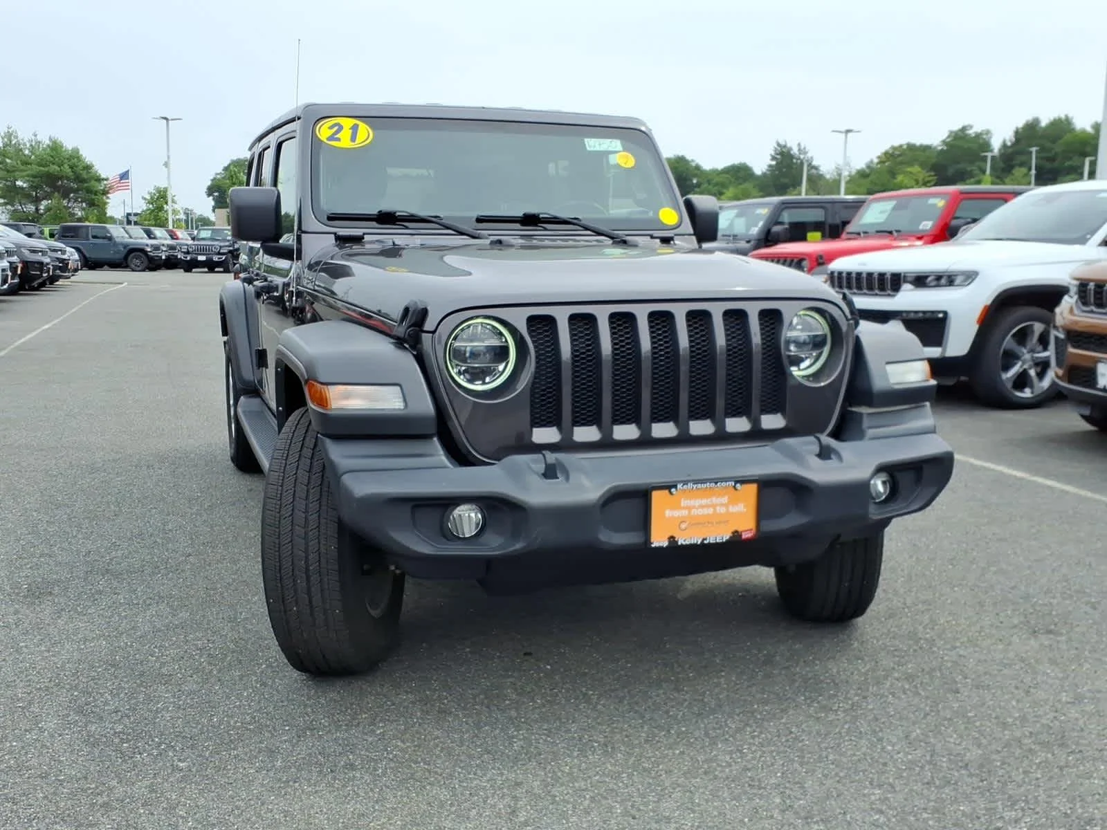 Certified Used 2021 Granite Crystal Metallic Clearcoat Jeep Unlimited Sport S image 4