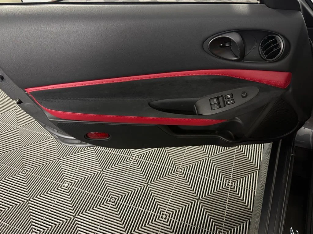 Used 2025 Gray Nissan Performance image 31