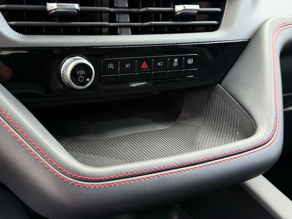 2026 Ford Explorer ST - Photo 10