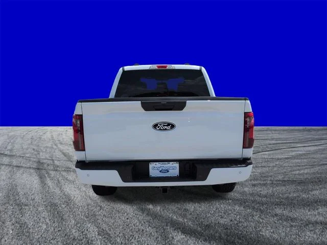 New 2026 White Ford XLT image 5