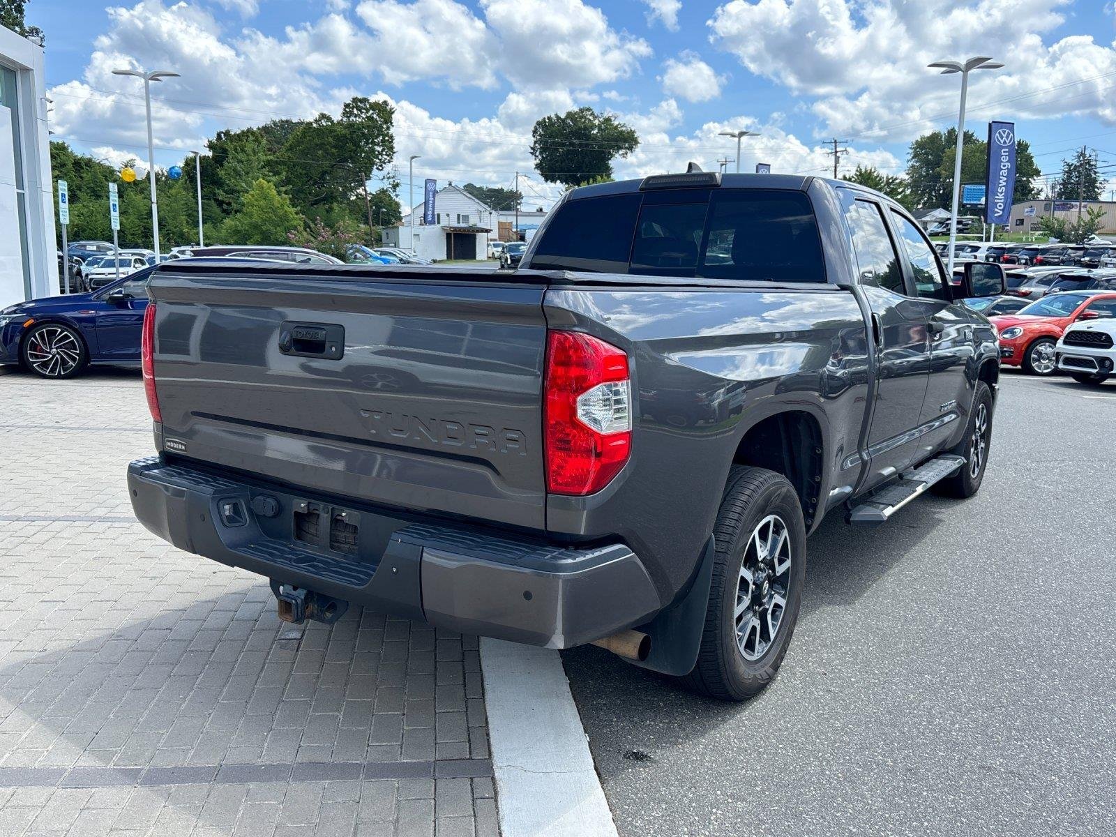 Used 2021 Magnetic Gray Metallic TOYOTA SR5 image 5