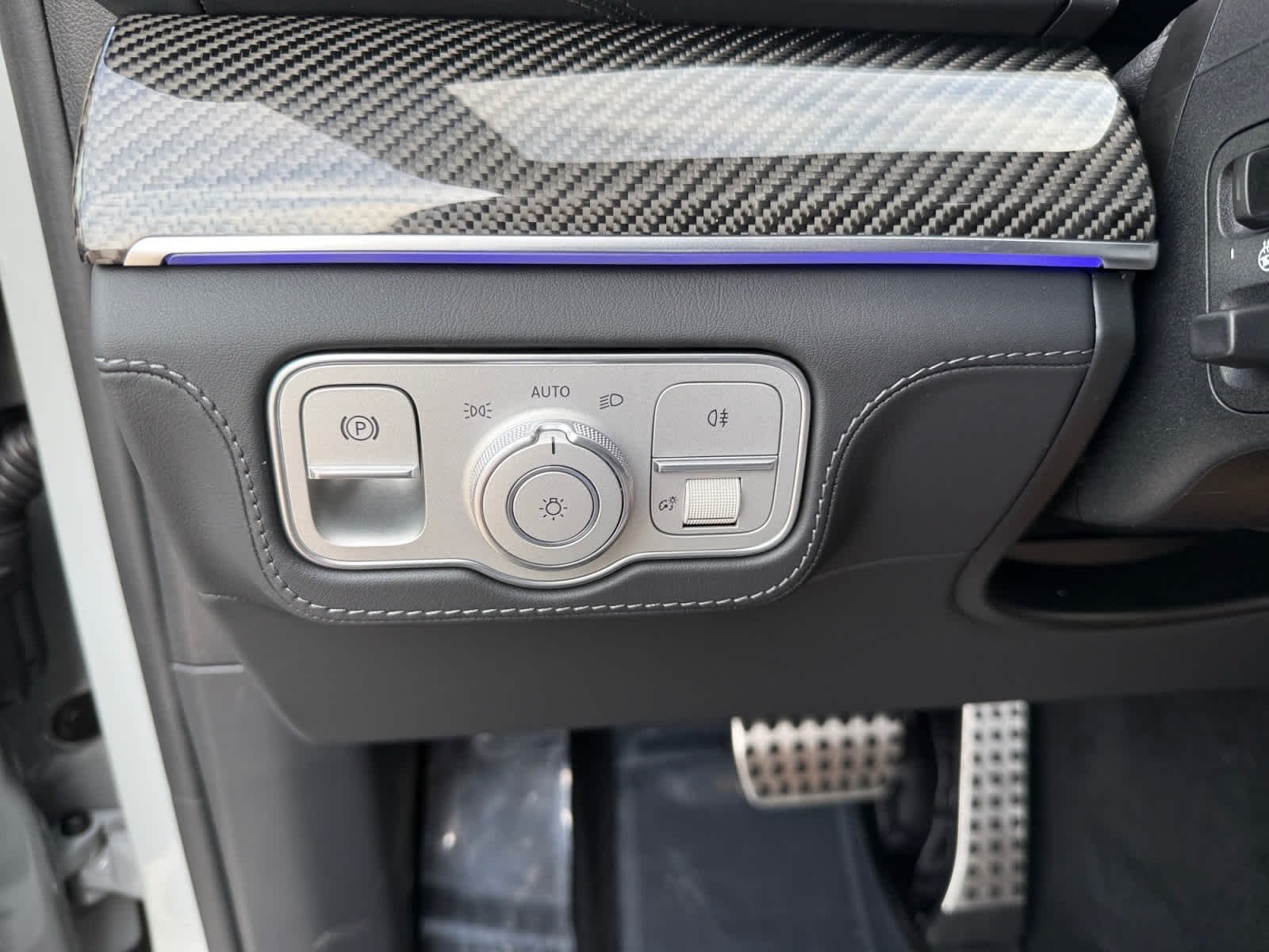 New 2026 MANUFAKTUR Alpine Grey Mercedes-Benz AMG® GLE 63 S image 22