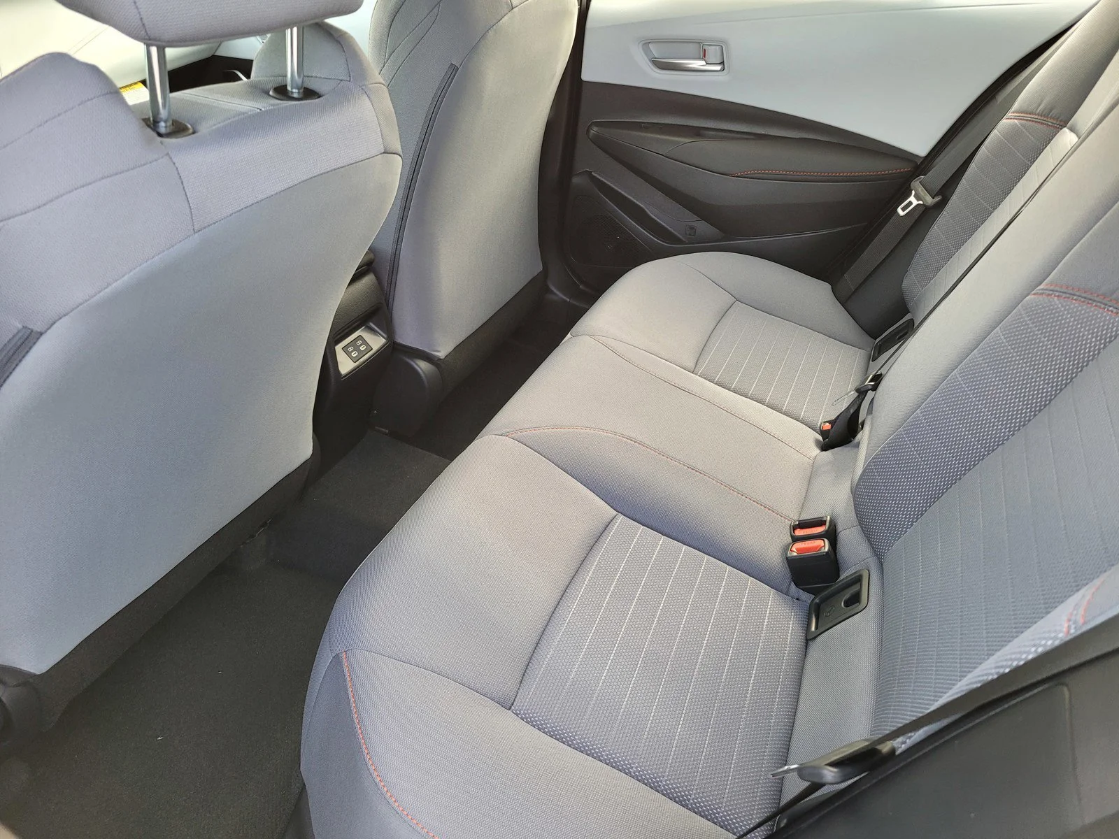 2025 Toyota Corolla FX - Photo 6