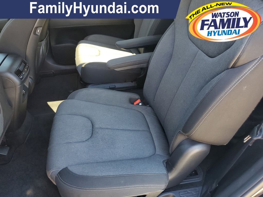 Used 2021 Black Hyundai SEL image 10
