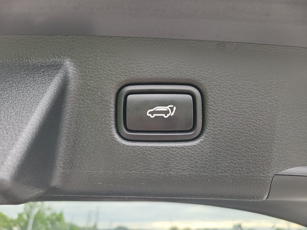 Certified Used 2022 Gravity Gray Kia SX image 16