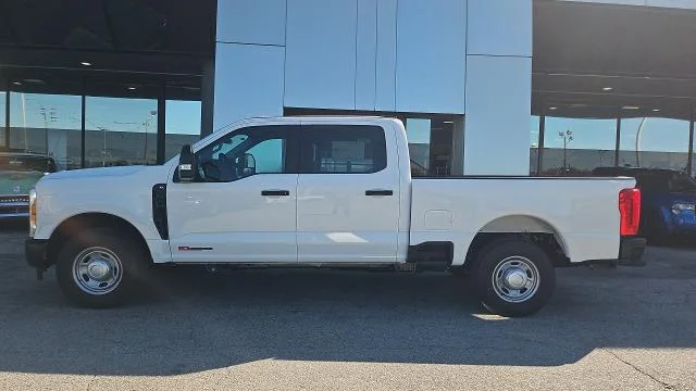 New 2027 Oxford White Ford XL image 23