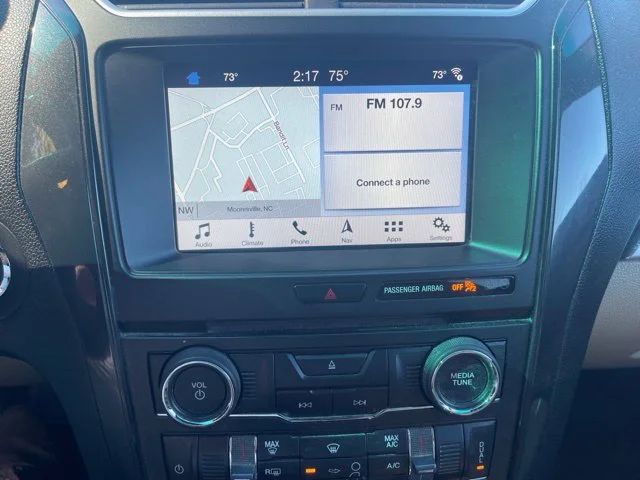 Used 2017 White Ford XLT image 12