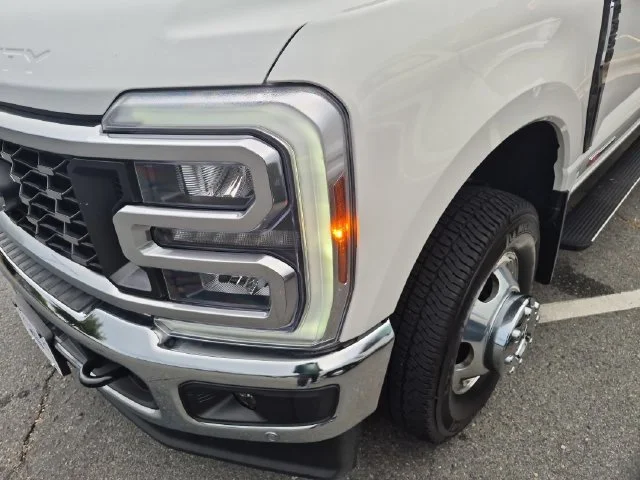 Used 2026 White Ford King Ranch image 9
