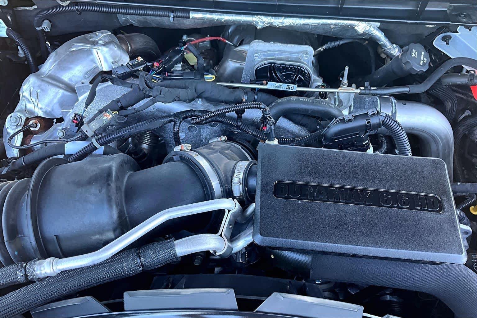 Used 2024 Titanium Rush Metallic GMC AT4 image 33