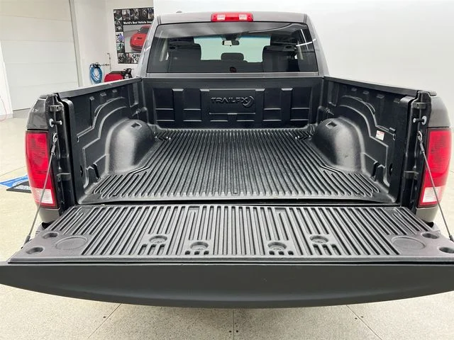 2024 RAM Ram 1500 Classic SLT - Photo 35