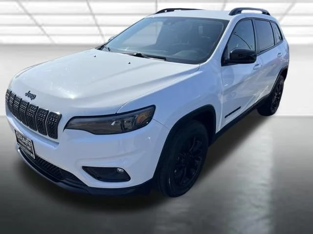 Used 2022 White Jeep Altitude 4x4 image 1