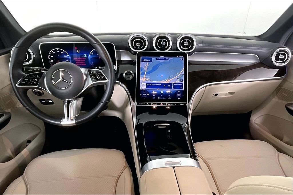 2025 Mercedes-Benz GLC Base - Photo 13