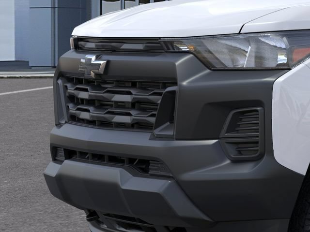 New 2026 Summit White Chevrolet WT image 13
