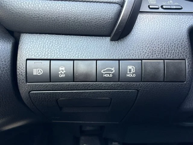 Used 2019 White Toyota SE image 24