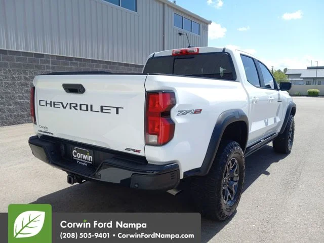 Used 2025 White Chevrolet ZR2 image 3