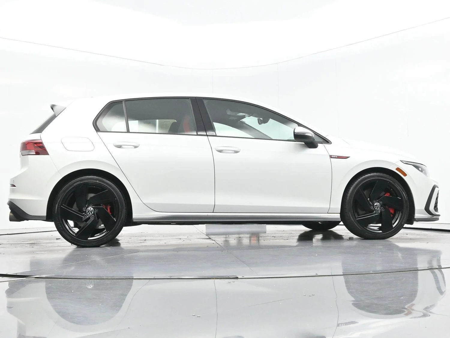 Used 2024 Opal White Pearl Volkswagen S image 46