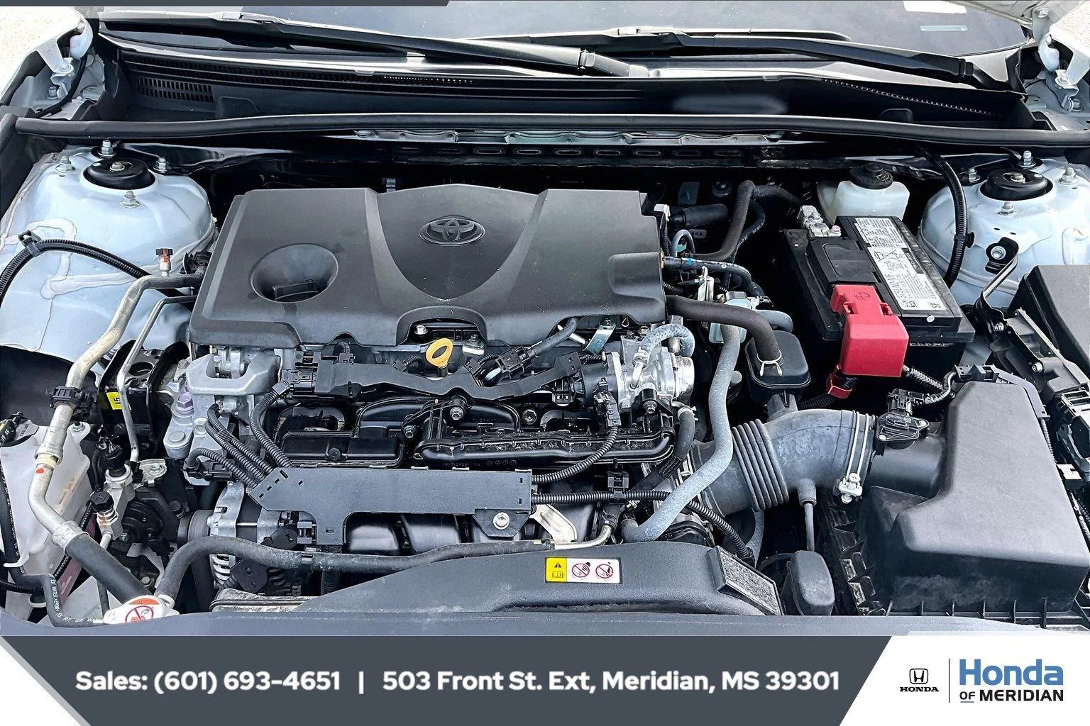 Used 2024 Ice Cap Toyota LE image 8
