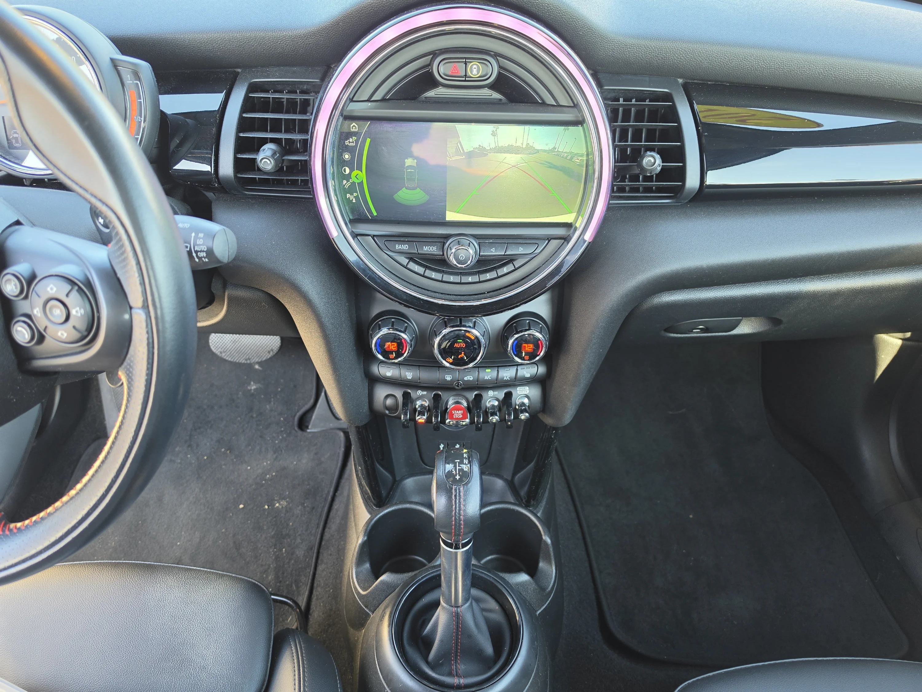 Used 2019 Pepper White MINI Cooper S image 20