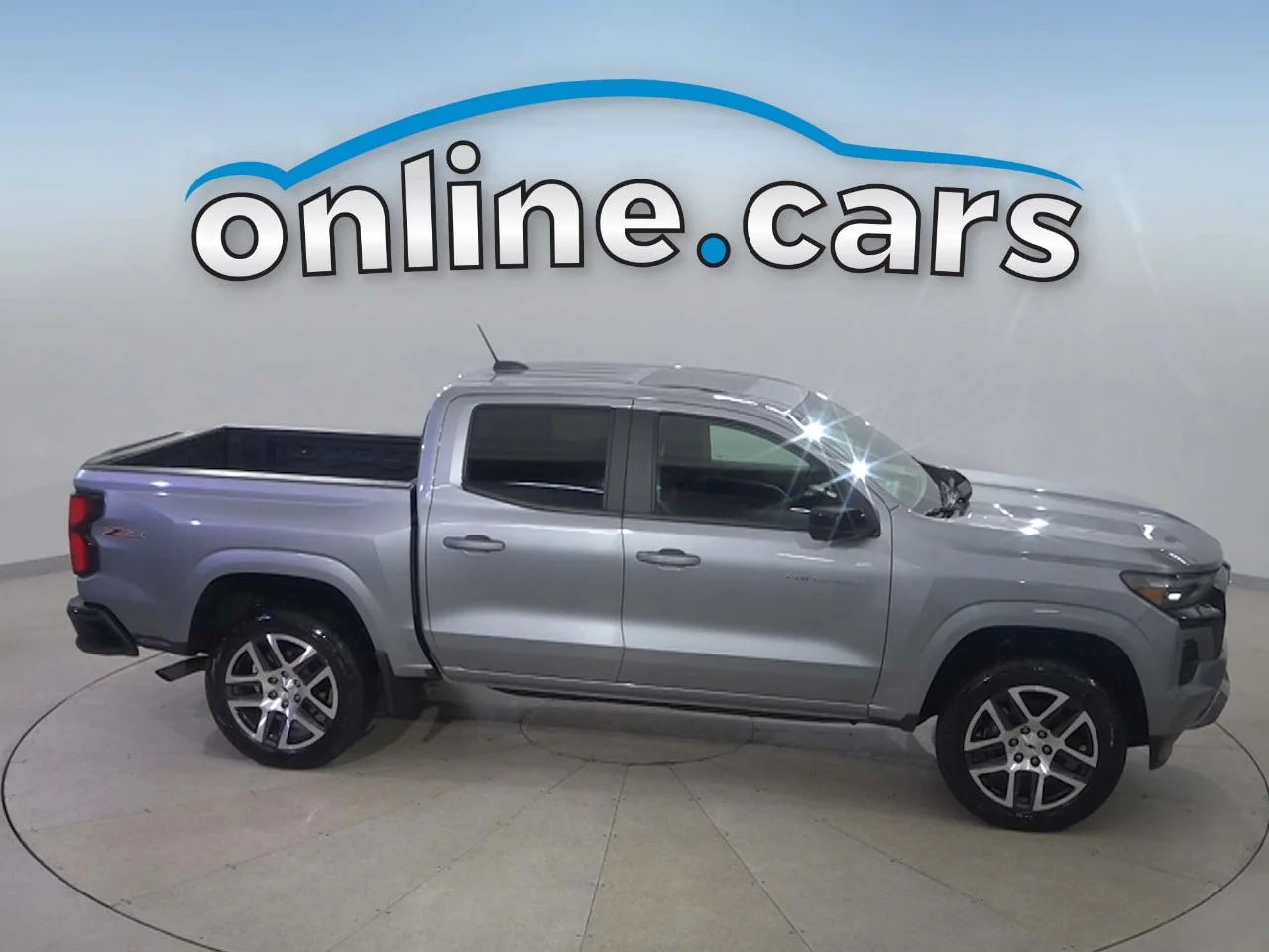 Certified Used 2024 Gray Chevrolet Z71 image 12