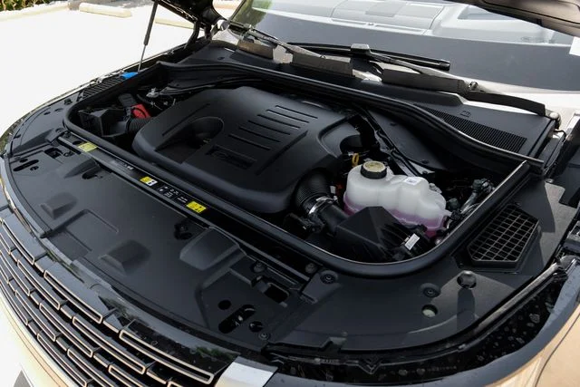 New 2026 Black Land Rover SE image 60