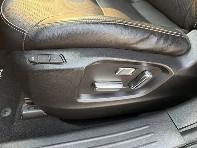 Used 2020 Blue Mazda Grand Touring image 14