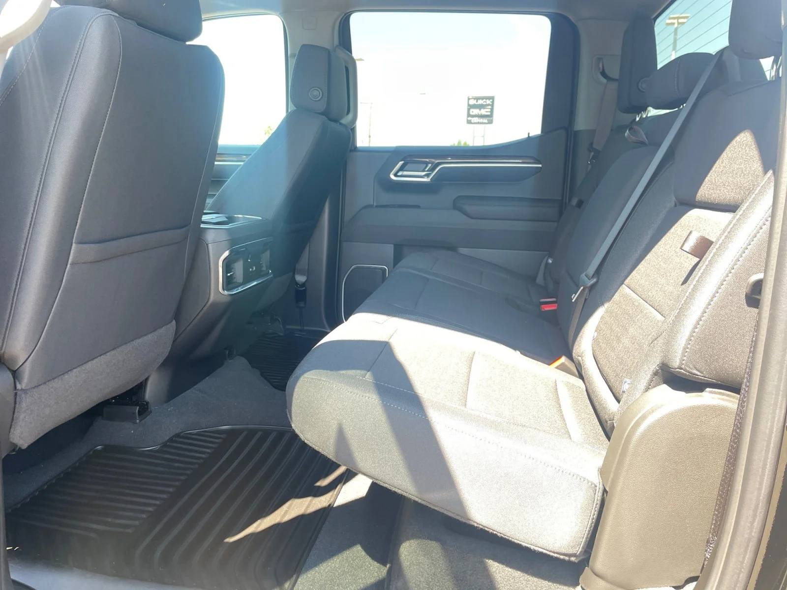 New 2026 Onyx Black GMC Elevation image 18